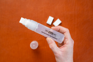One Plus One Glue Pen Set + 200ml refill