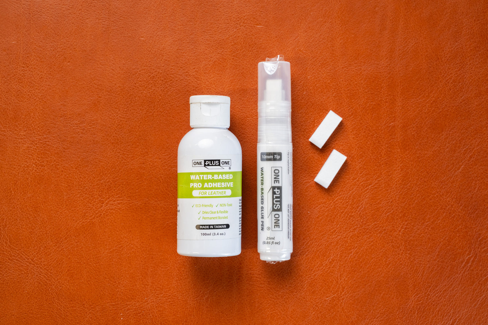 One Plus One 10 mm Glue Pen + 100ml refill