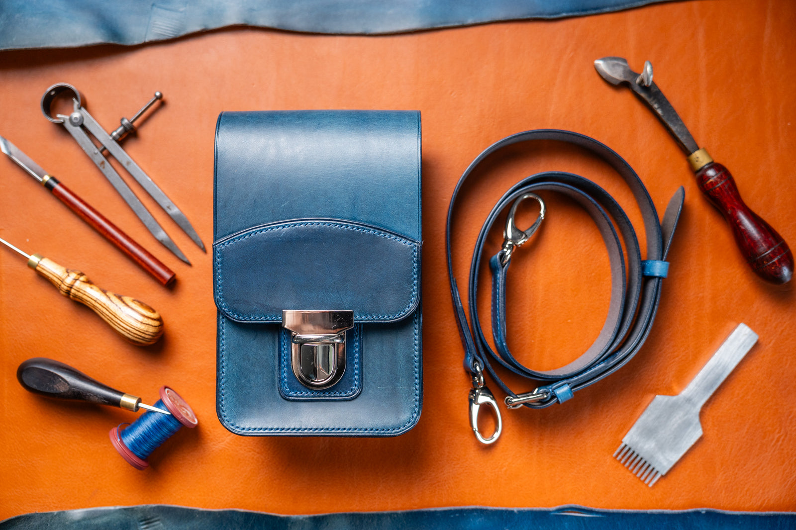 Mini cross body leather bag